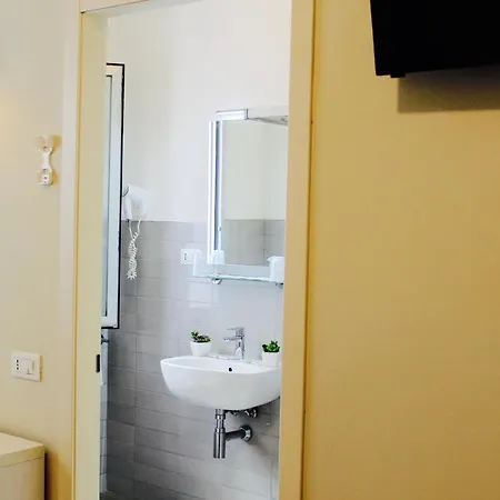 Fedora Otel