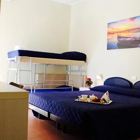 Fedora Hotel