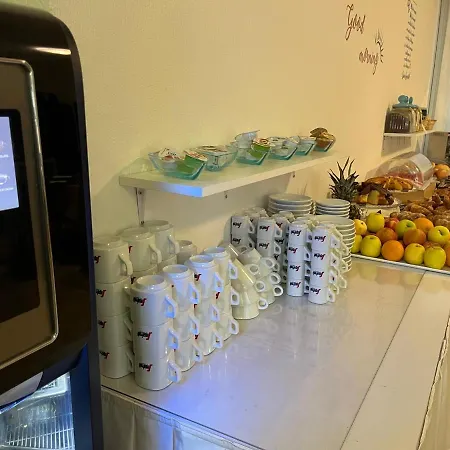 Fedora 3* ريميني