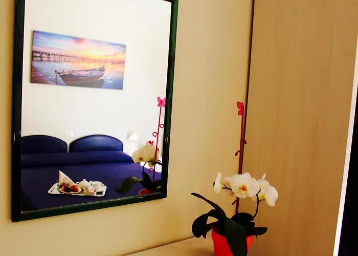 Fedora 3* ريميني