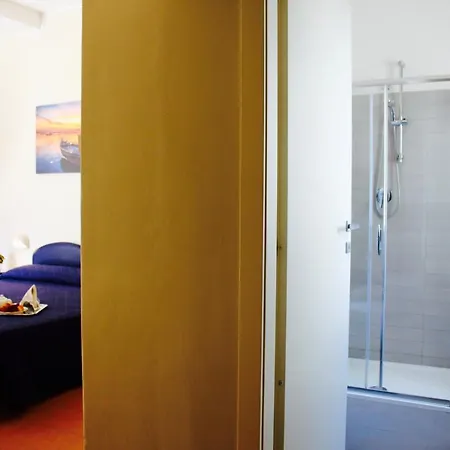 Fedora Hotel