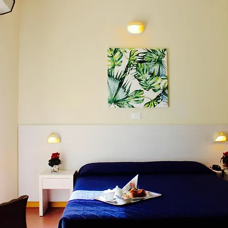 Fedora Hotel